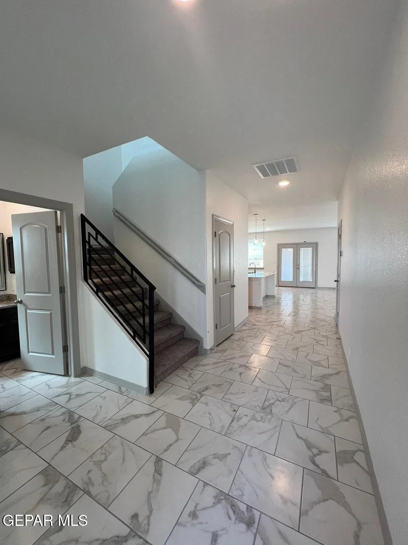 Photo of 10716 AARON Street