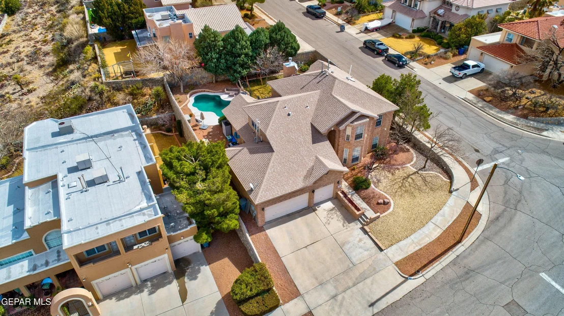 Photo of 918 Bellacumbre Drive