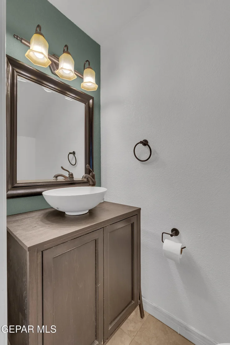 Photo of Unit T37 at 4433 STANTON Street