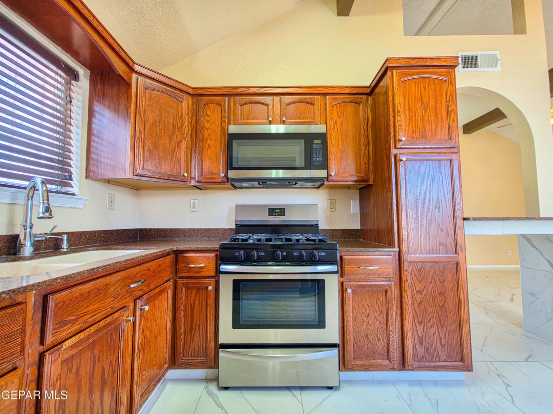 Photo of 12057 AUTUMN GATE Drive