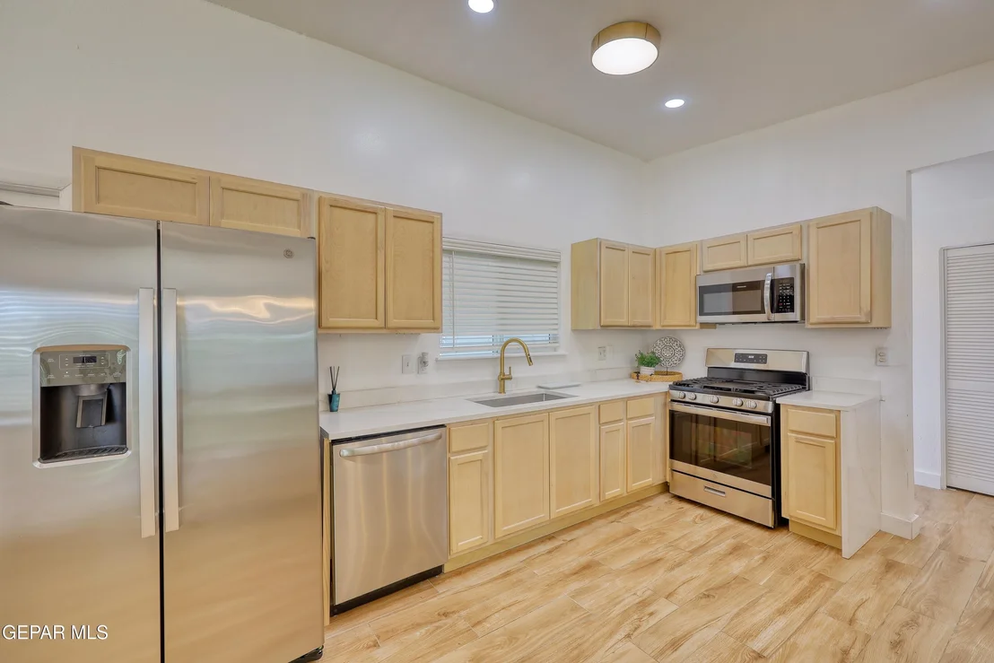 Photo of 2320 SEA SIDE Drive