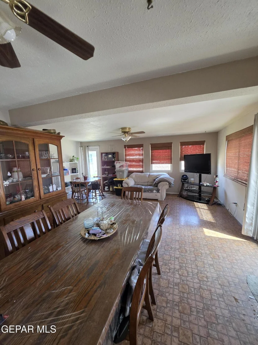 Photo of 1400 IDLEWILDE Drive