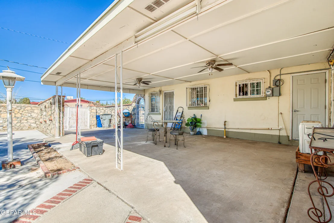 Photo of 1121 Belen Road