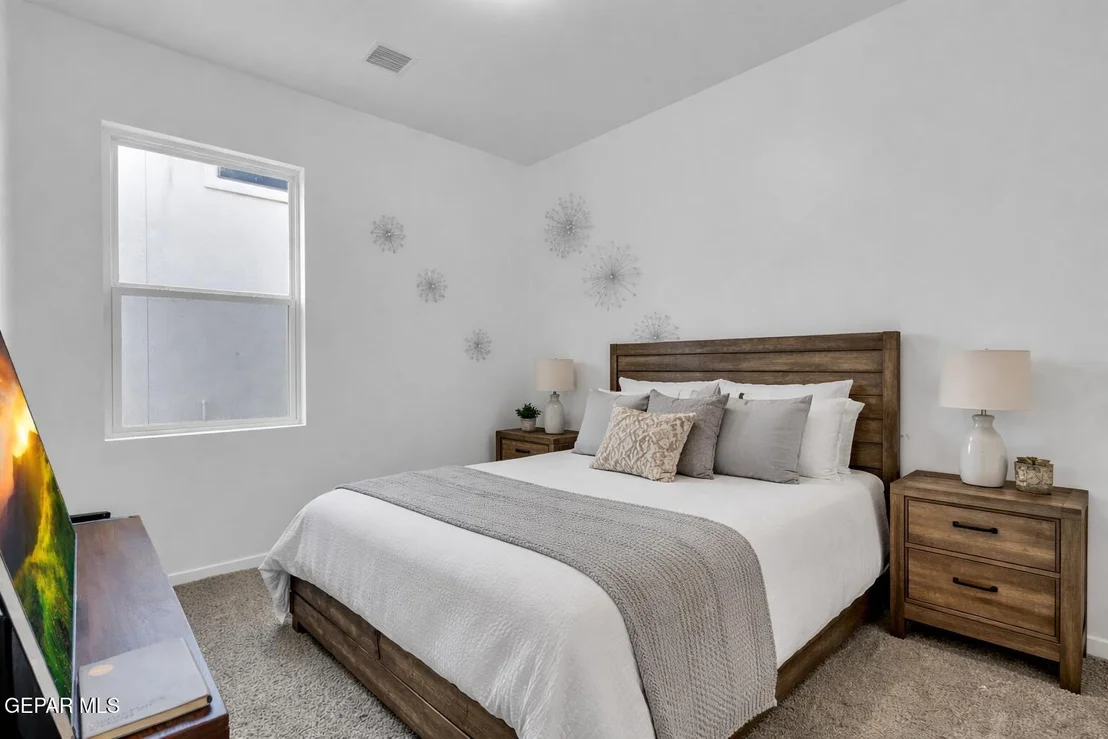 Photo of 7423 SIDEWINDER BEND Drive