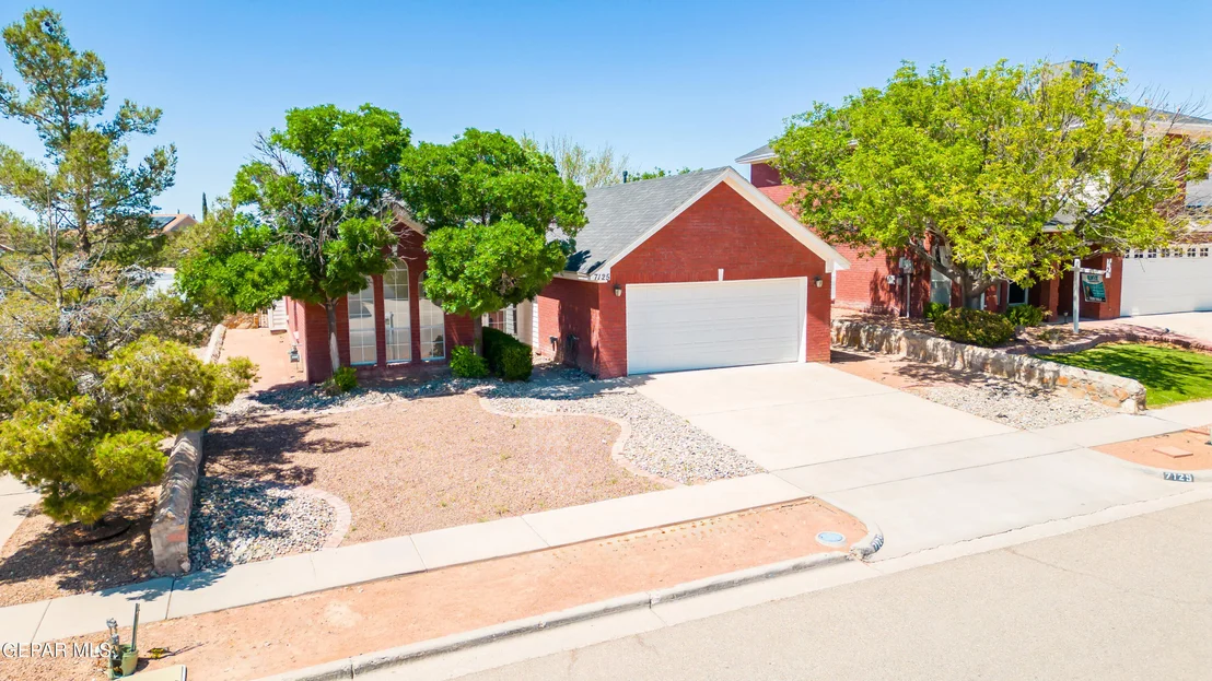 Photo of 7125 Luz De Espejo Drive