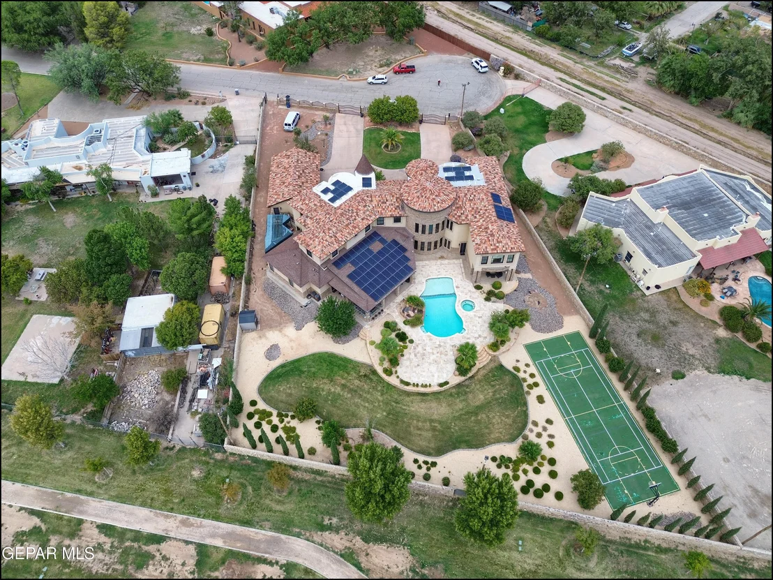 Photo of 4006 ROADSIDE Court