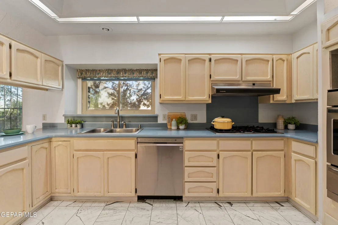 Photo of 401 Sharondale Drive