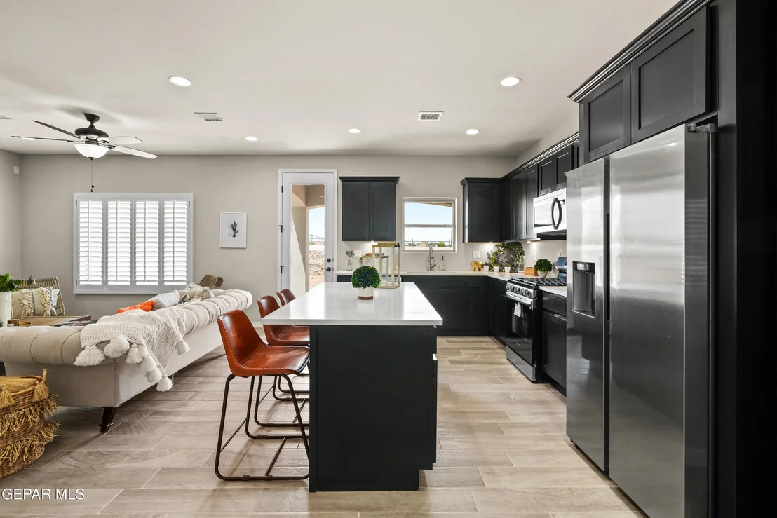 Photo of 12400 Amesbury