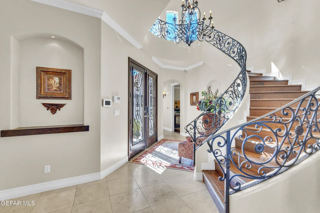 Photo of 1237 CALLE LAGO
