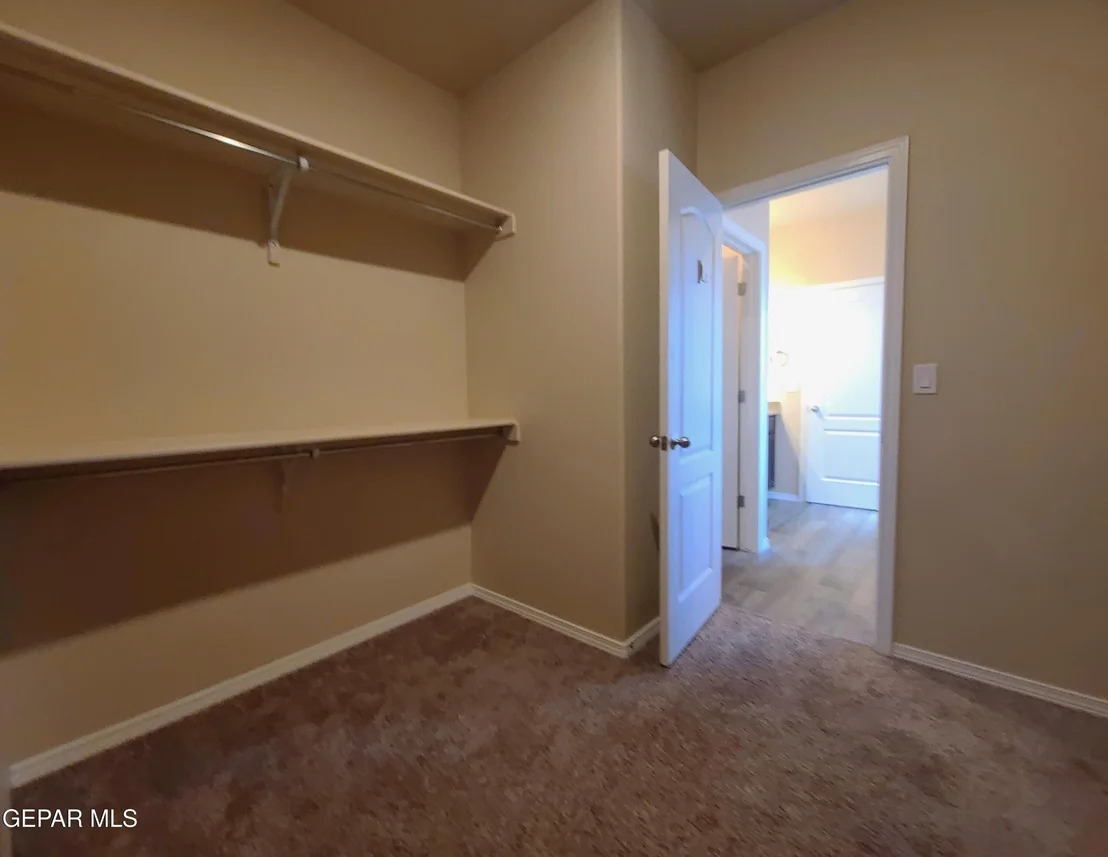 Photo of 7421 EAGLE VISTA Drive