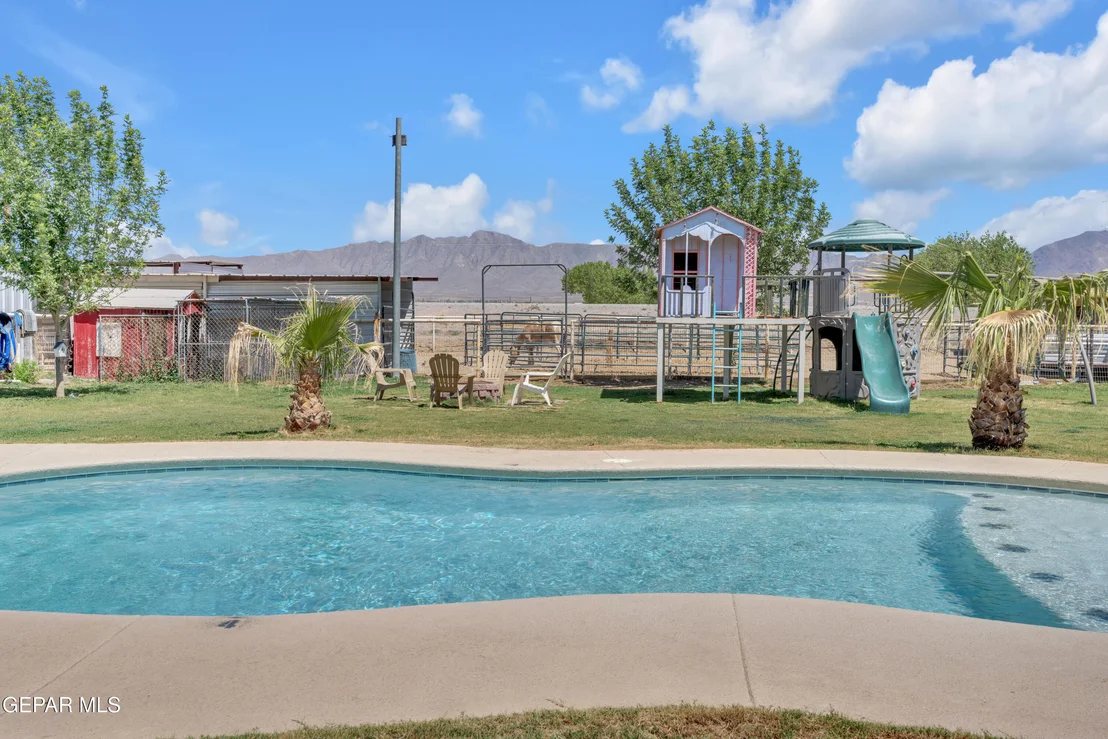 Photo of 7692 River View Drive