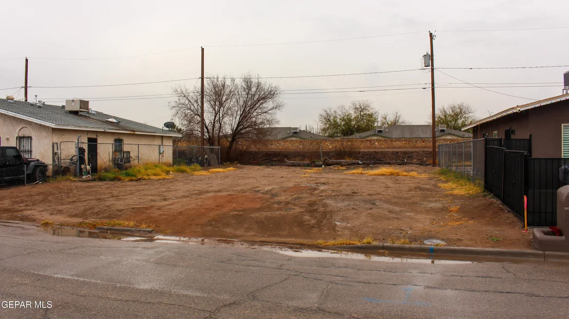 Photo of 8524 VICTOR Lane