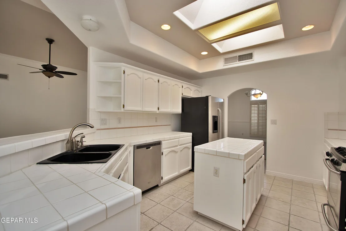 Photo of 6712 Isla Del Rey Drive