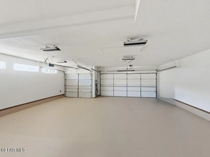 Photo of 1092 THUNDERBIRD Drive