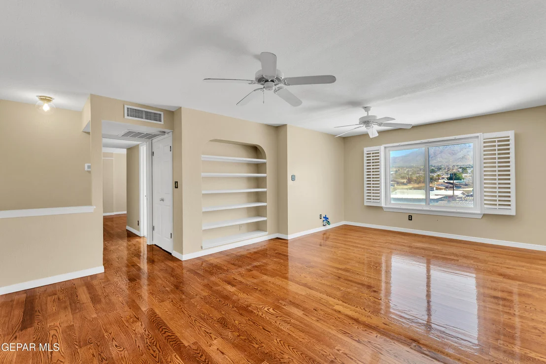 Photo of 652 BLUFF CANYON Circle