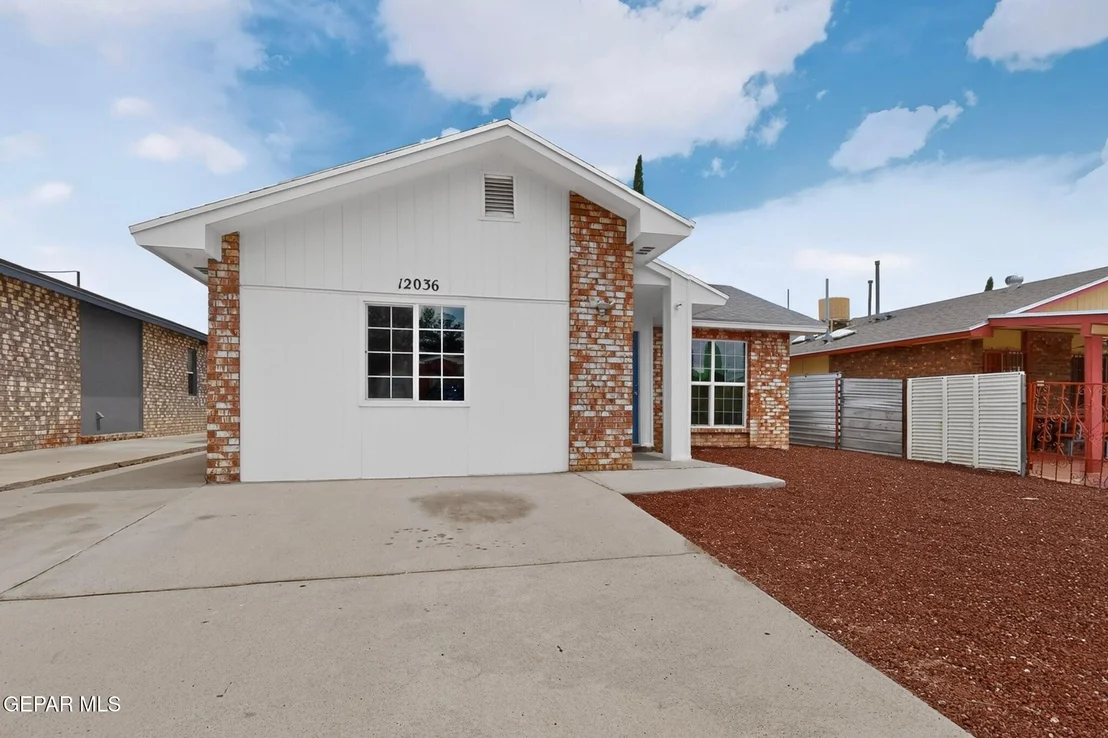 Photo of 12036 KINGS CREST Drive