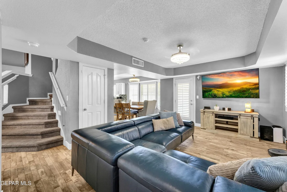 Photo of 427 Winter Spring Place