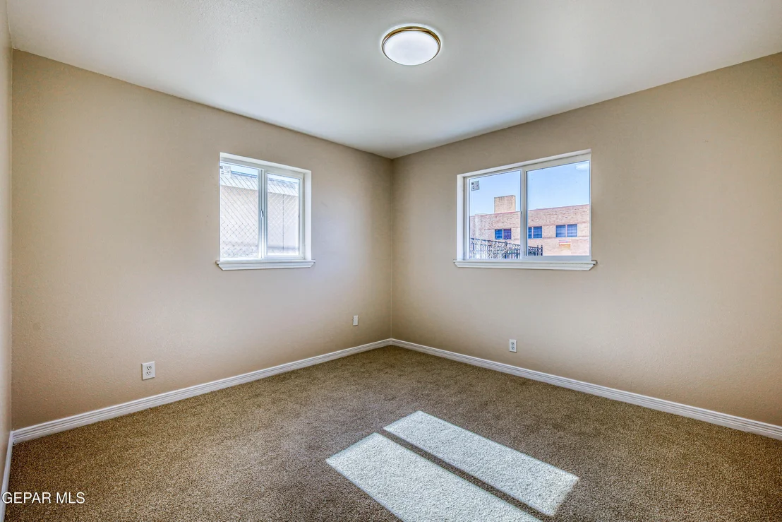 Photo of 424 Indian Place