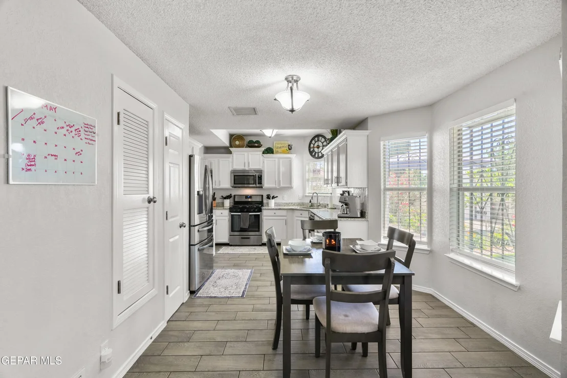 Photo of 2905 CAMARENA Place