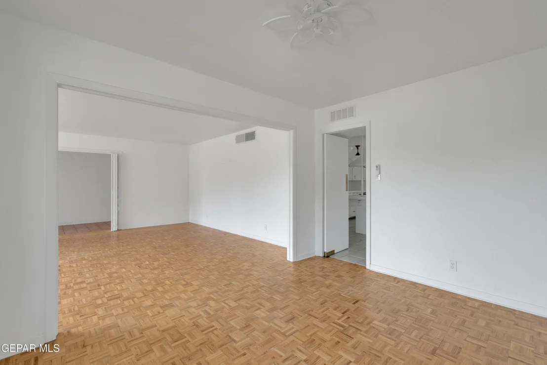 Photo of 3929 LAS VEGAS Drive
