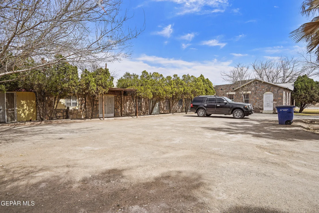 Photo of 8445 ROSEWAY Drive