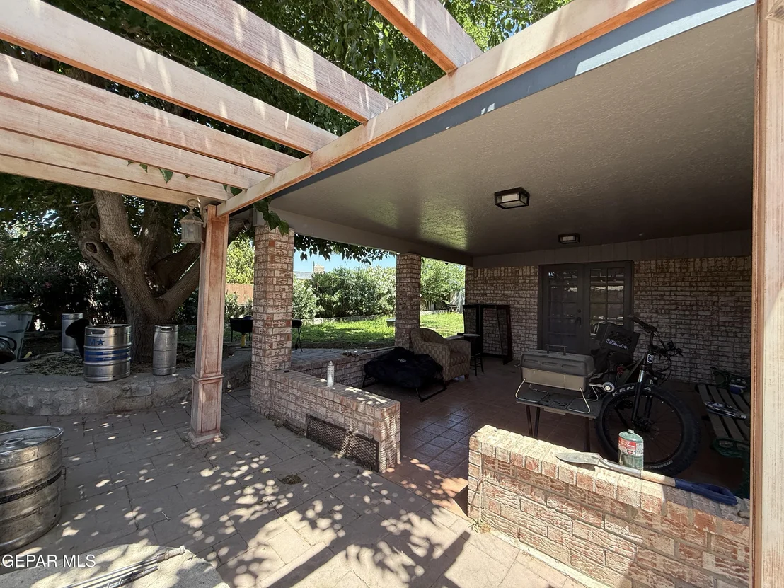 Photo of 2021 Oceanside Drive