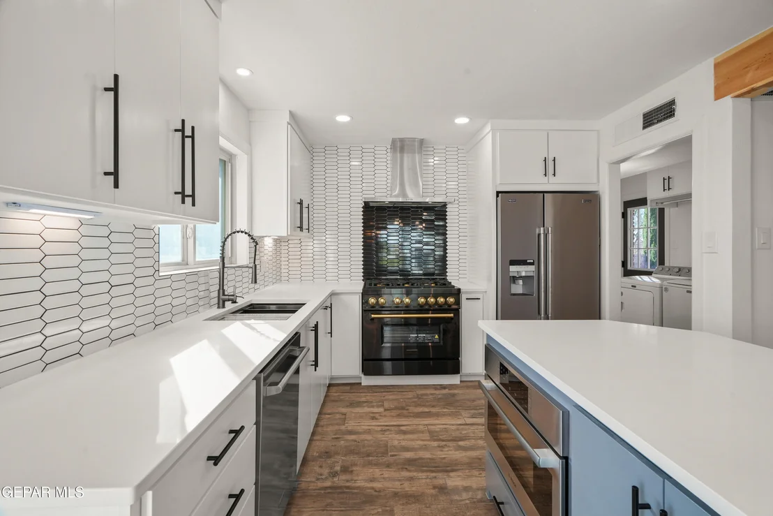 Photo of 4401 BUCKINGHAM Drive