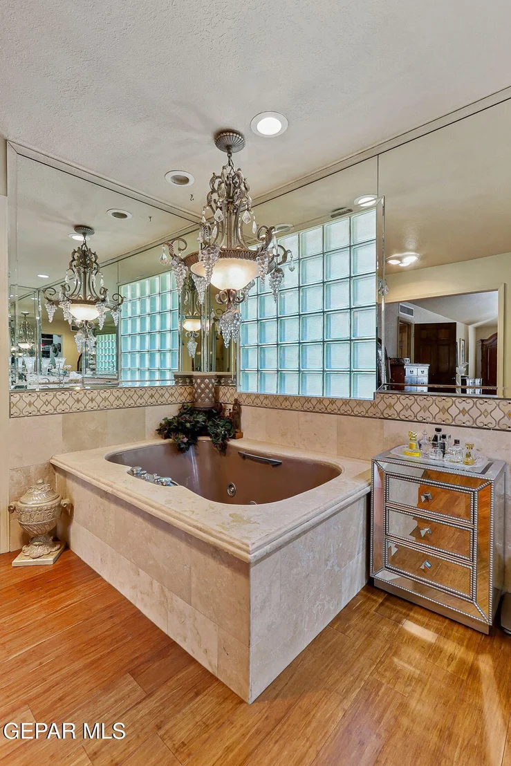 Photo of 628 SPRING CREST Drive