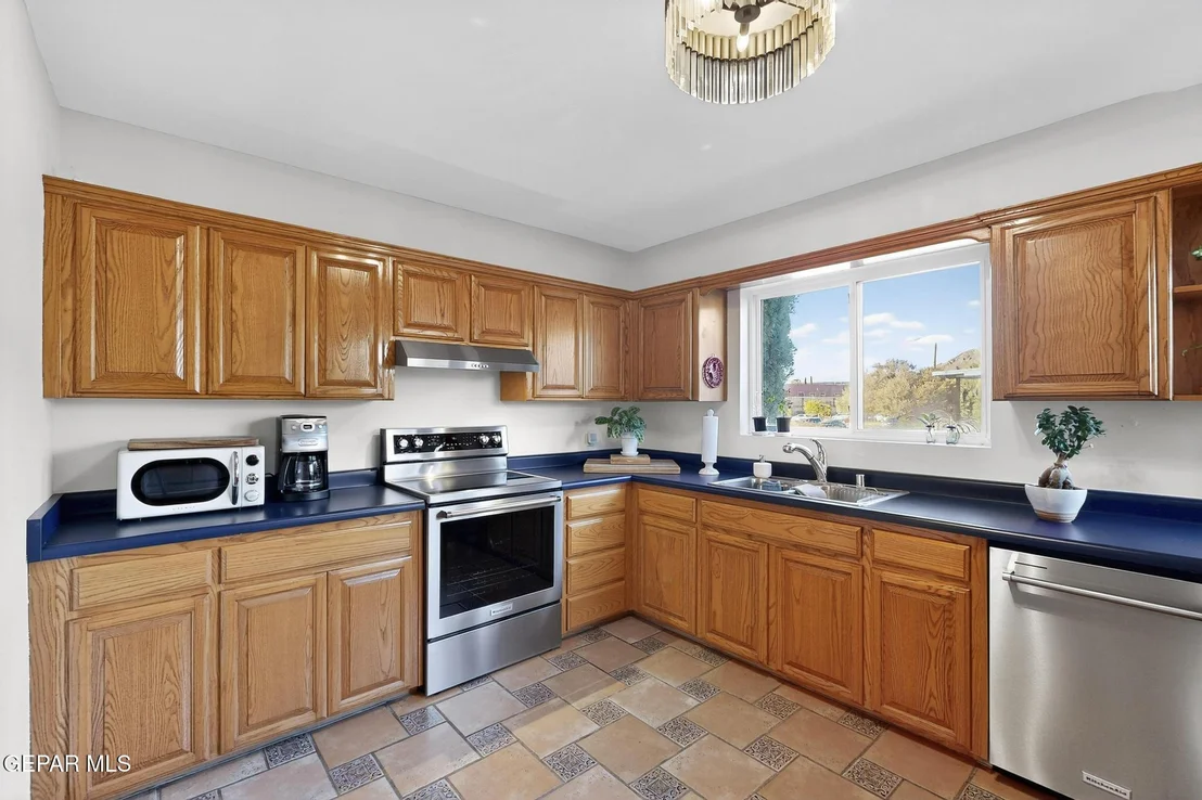 Photo of 3224 N Stanton Street