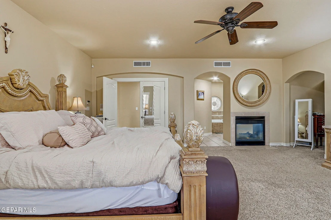 Photo of 609 MEADOW WILLOW Drive