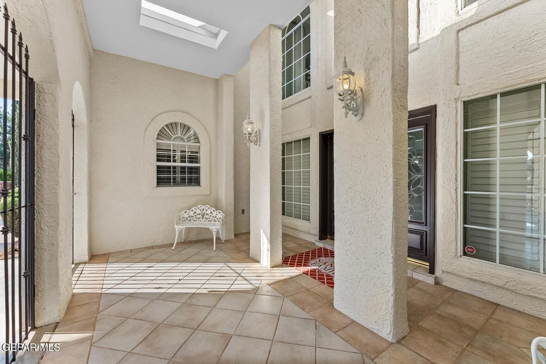 Photo of 2000 PASEO DEL PRADO Drive