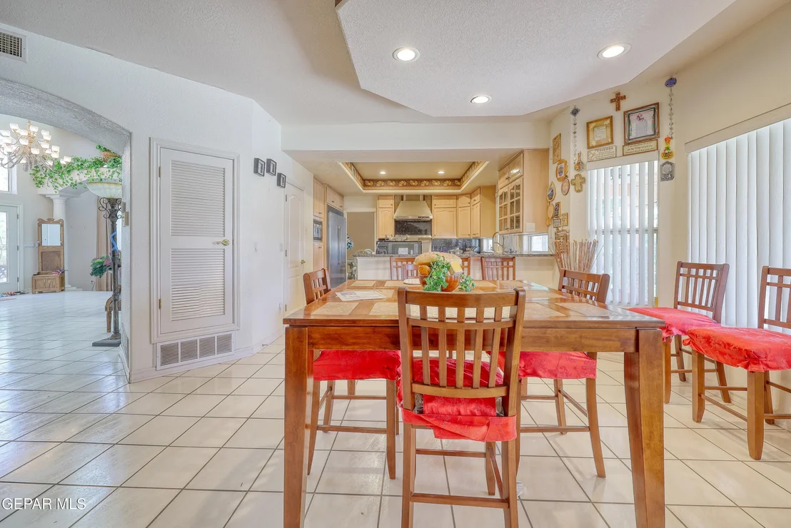 Photo of 1361 GATE Place