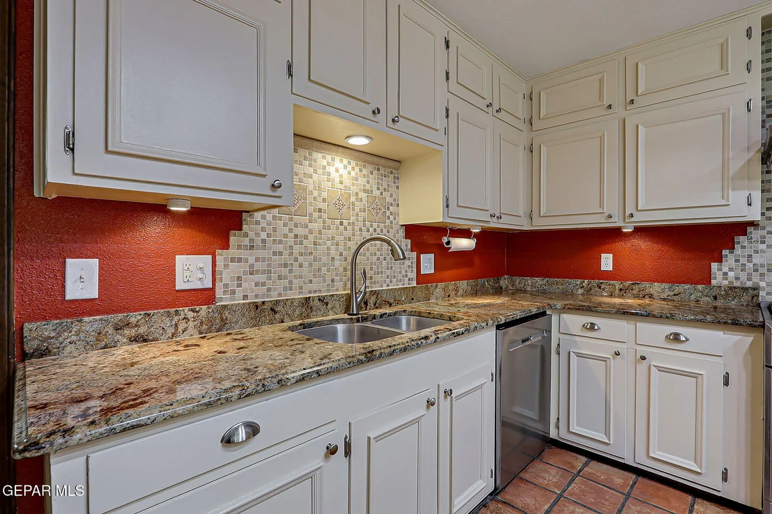 Photo of 713 LIVE OAK Drive