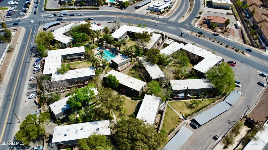 Photo of Unit 1 at 350 THUNDERBIRD Drive