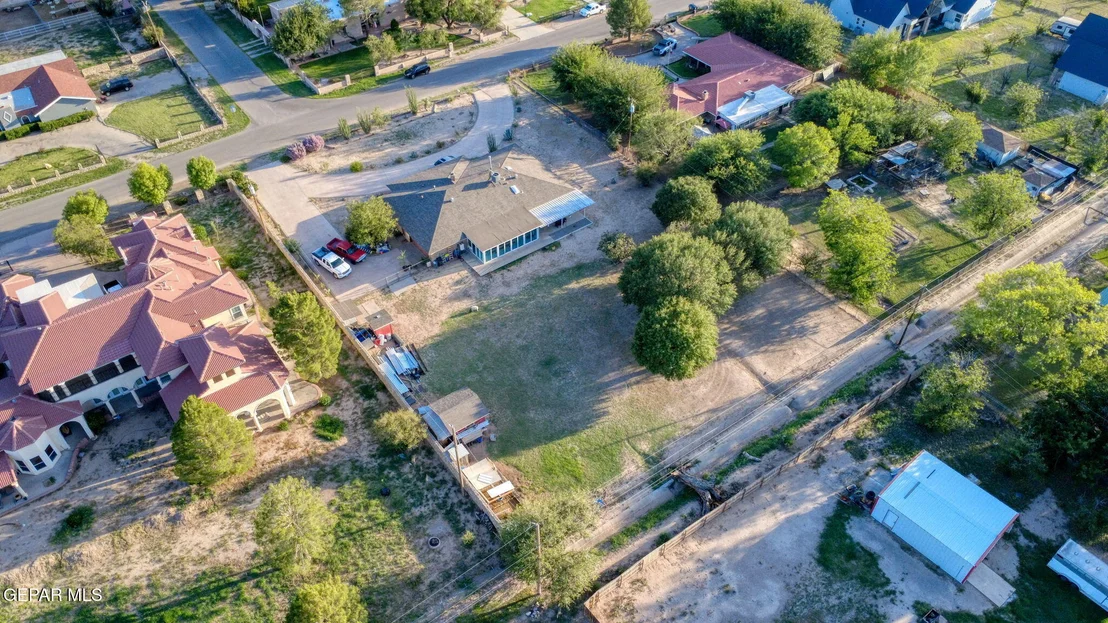 Photo of 125 LA NELL Drive