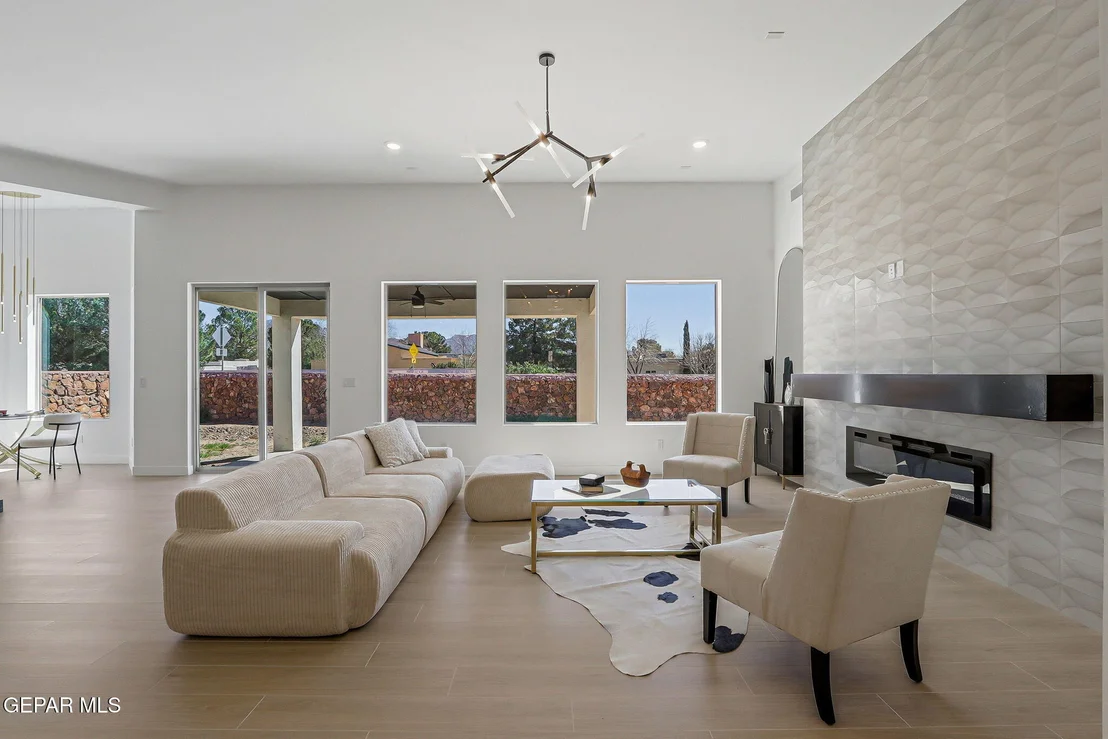Photo of 5440 Dougallan Lane