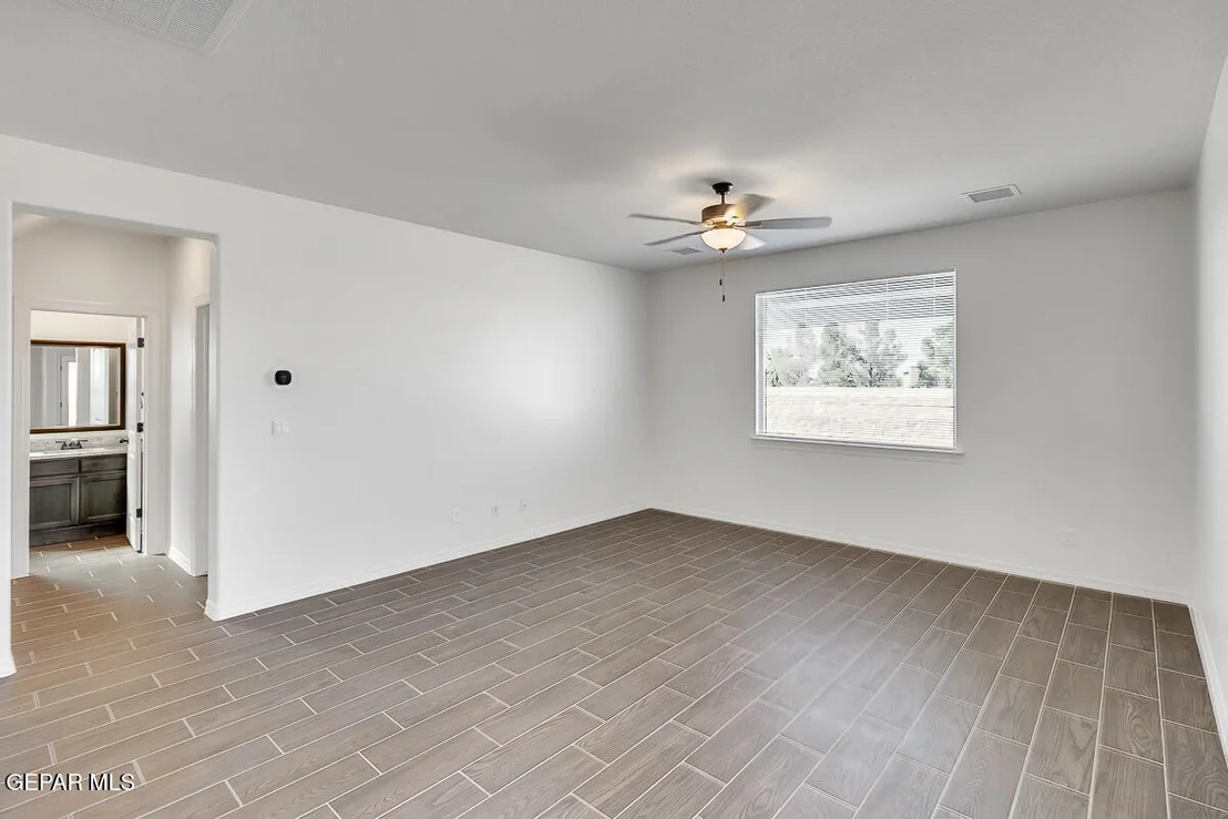 Photo of 3845 Object Place