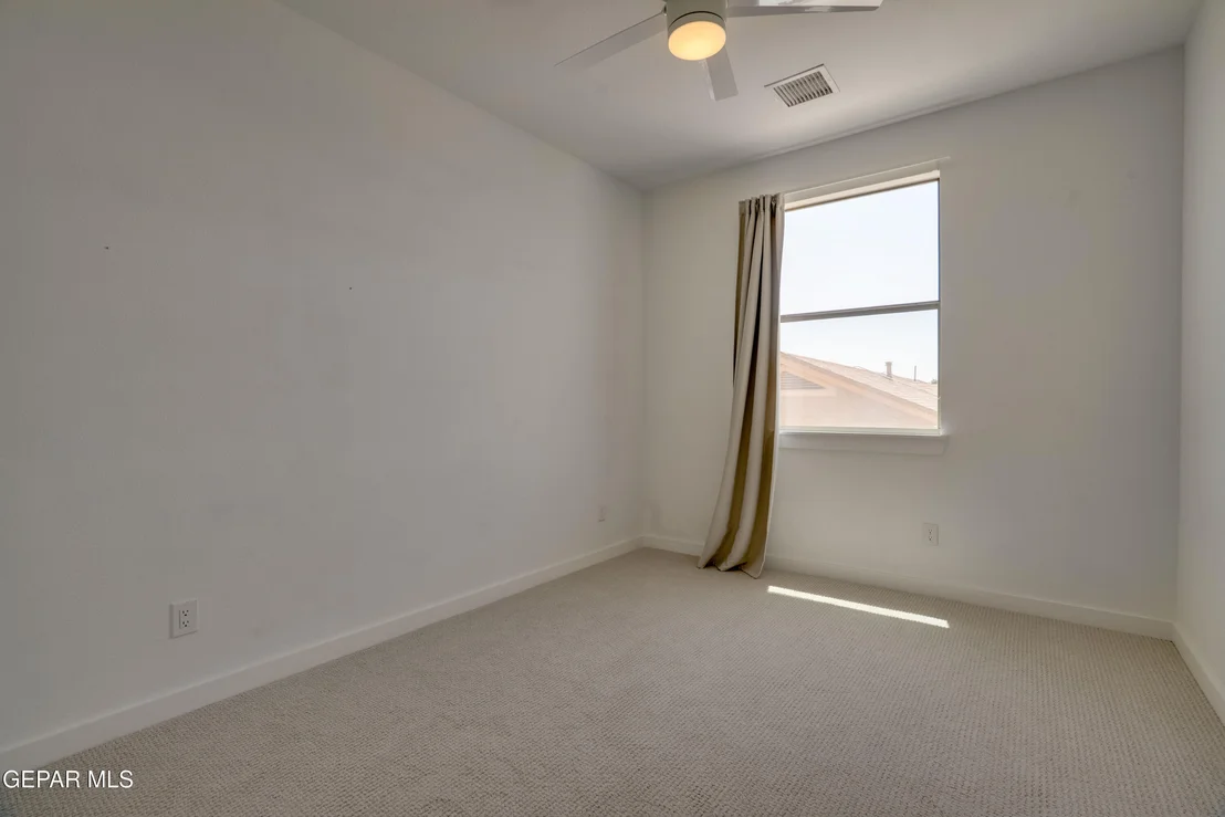Photo of 3132 Lookout Point Drive