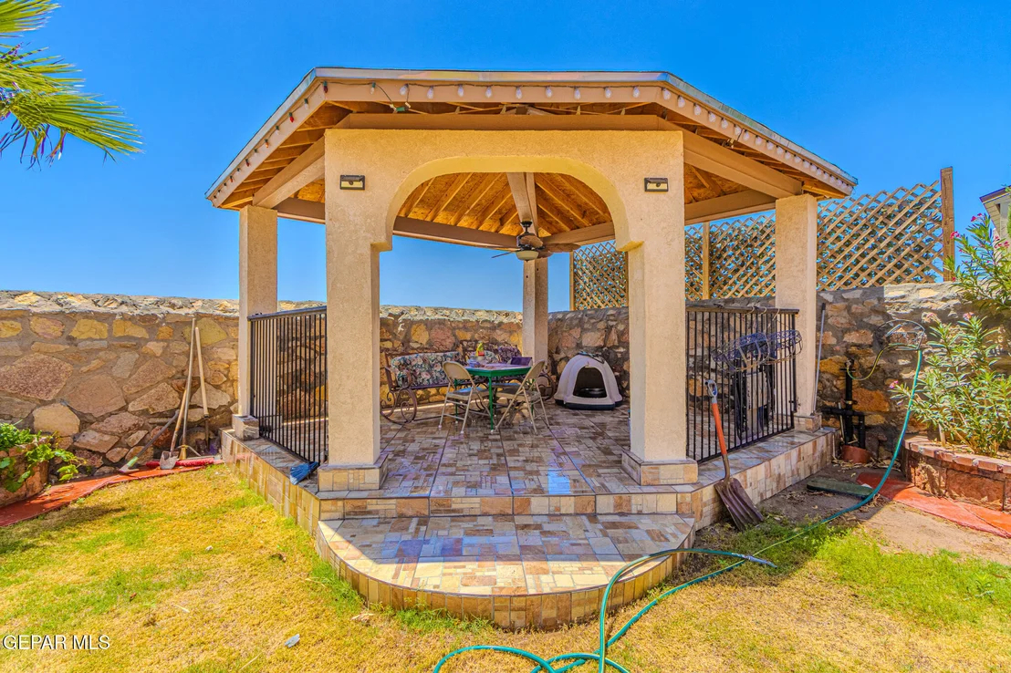 Photo of 528 FLANAGAN Place