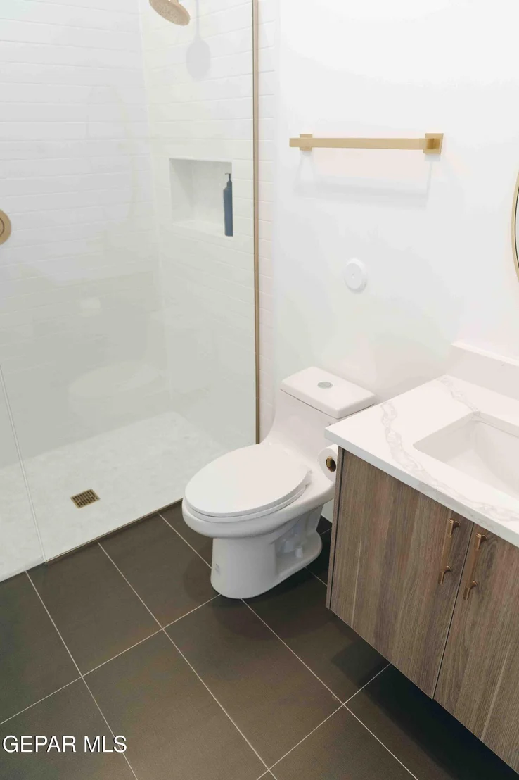 Photo of 653 BIR Circle