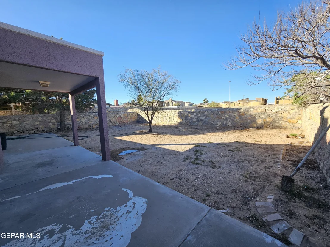 Photo of 2155 SUN MANOR Drive