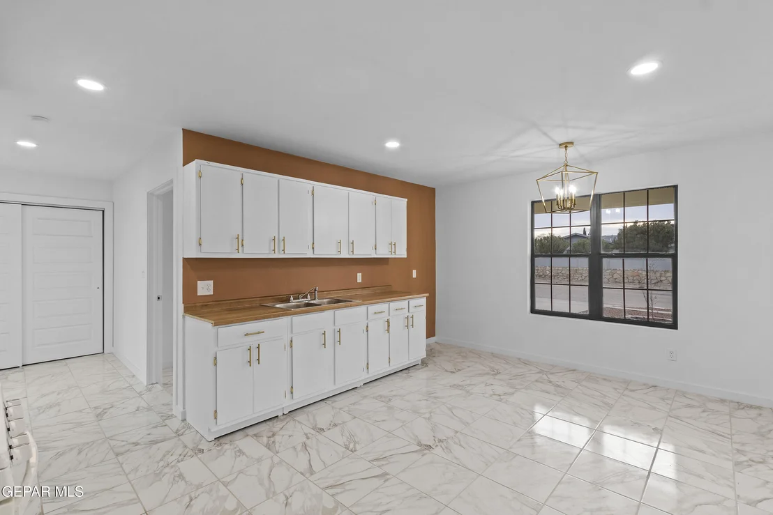 Photo of 142 GREEN DESERT Circle