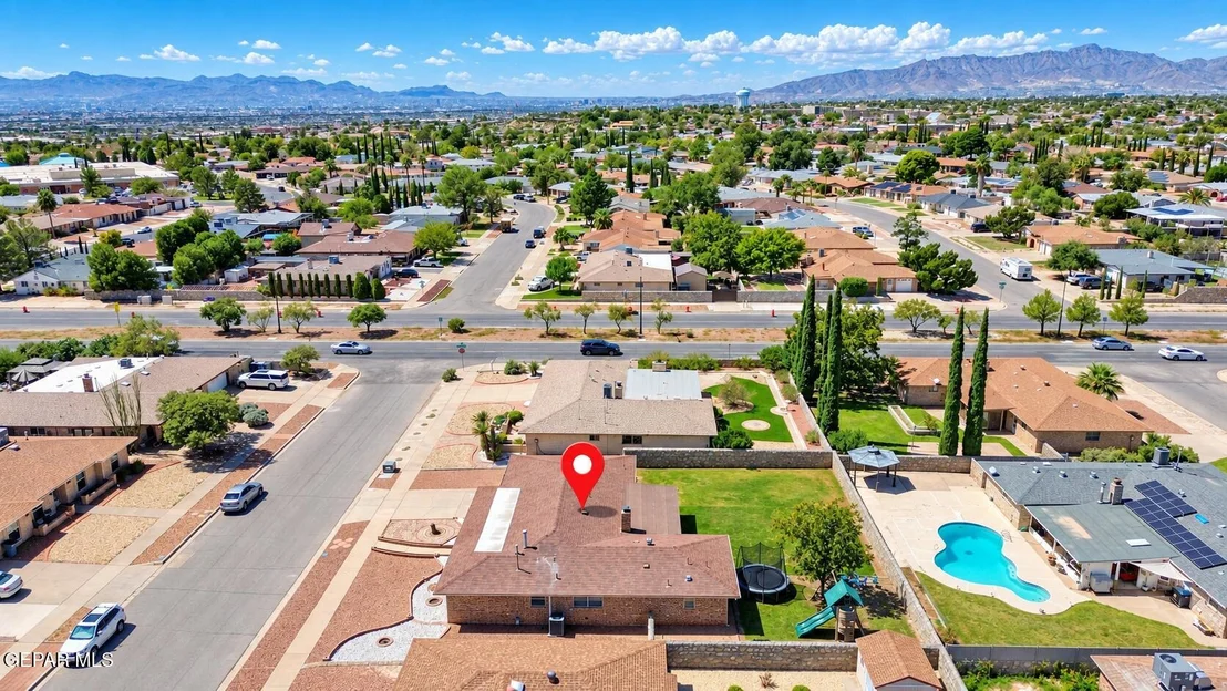 Photo of 10605 CAUSEWAY Drive