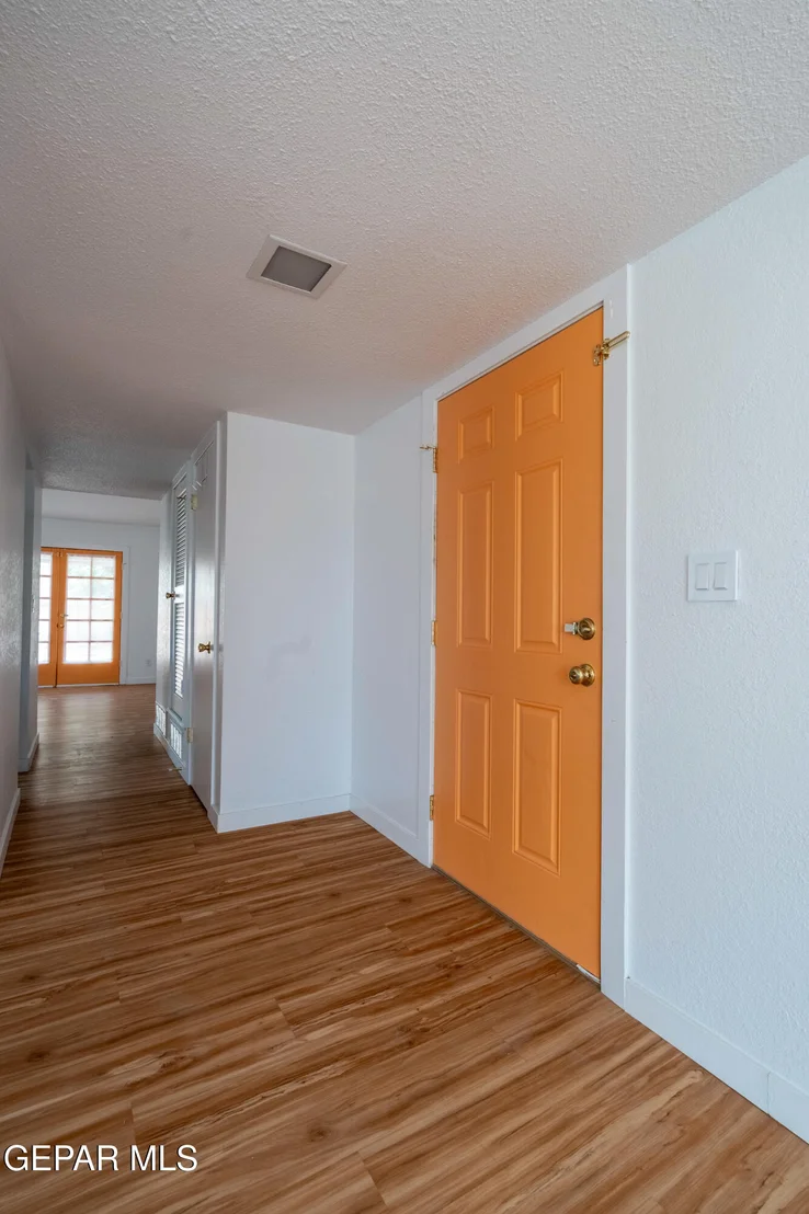 Photo of 904 Oneida Drive