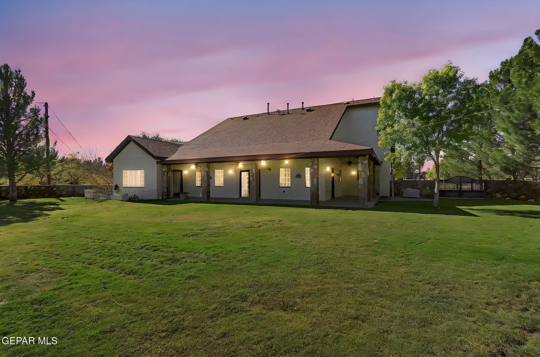 Photo of 5540 Westside Drive