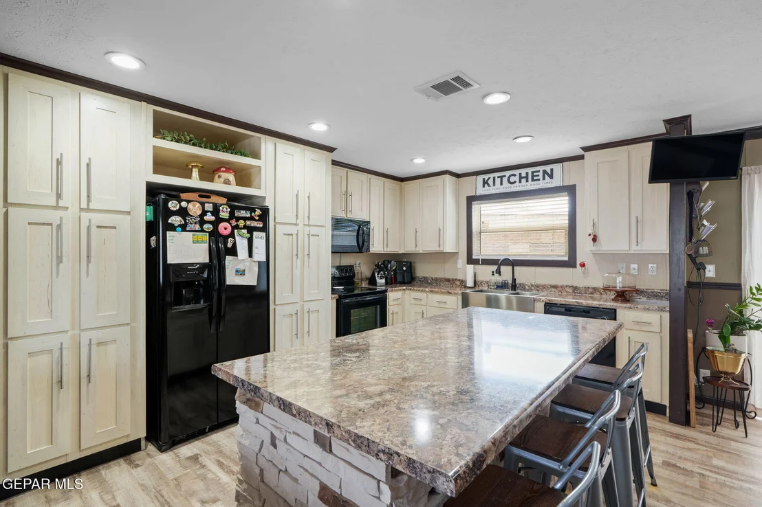 Photo of 3670 WHITETAIL DEER Drive