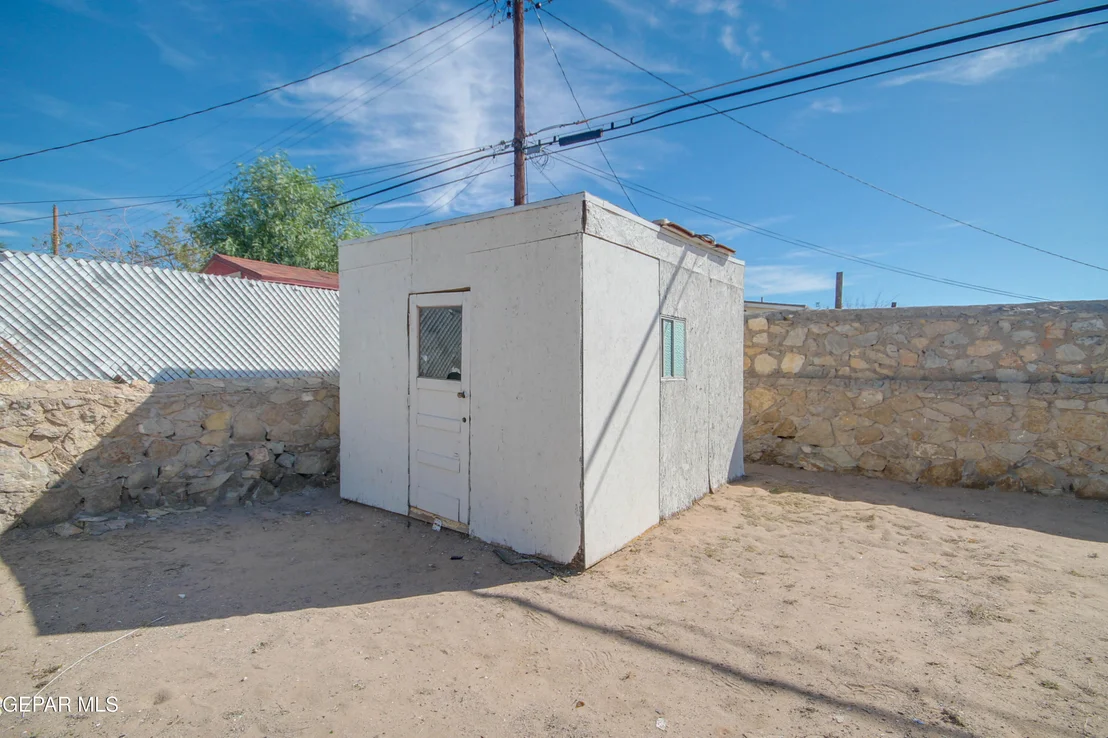 Photo of 812 SANTA BARBARA Drive