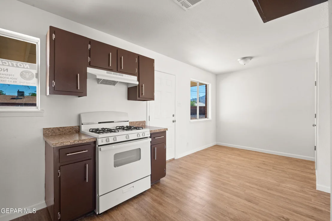 Photo of 5128 DEBEERS Drive