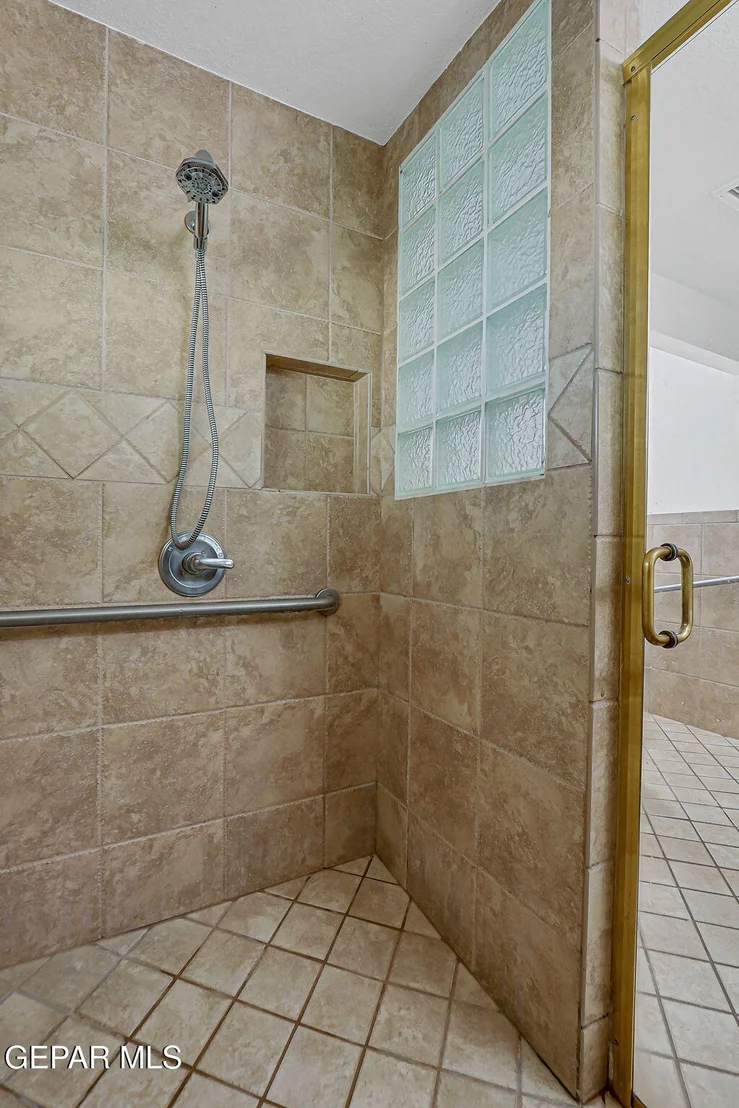 Photo of 7952 BROADWAY Drive