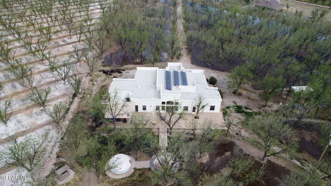 Photo of 617 WALLACE Road